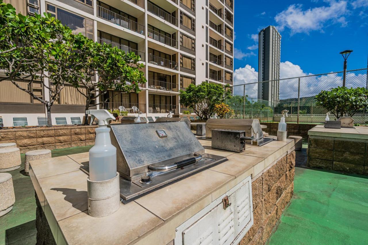 Free Parking, Pool, Sauna, Spa, Wifi, Bbq, Ac - Waikiki Banyan Honolulu Exterior foto